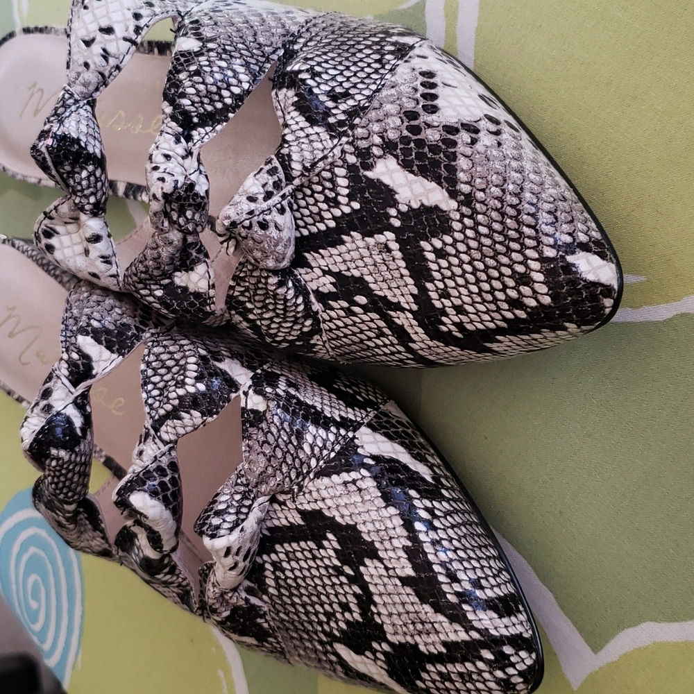Matisse leather snakeskin look mules! Size 81/2